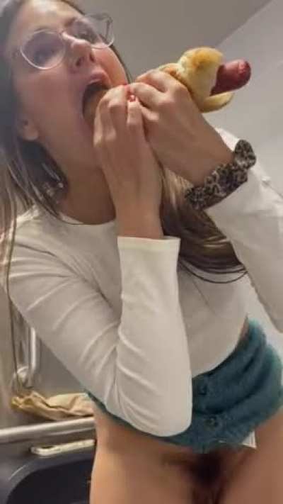 FREE dick rate & boy girl anal video if you join my OnlyFans today (message me on OnlyFans to claim)