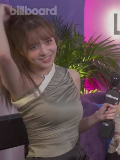 Lily 