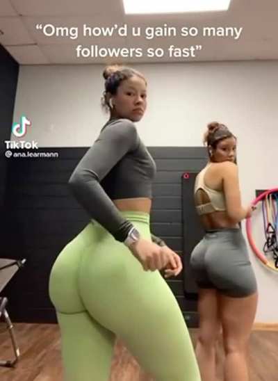 Double Bubbles 🍑🍑