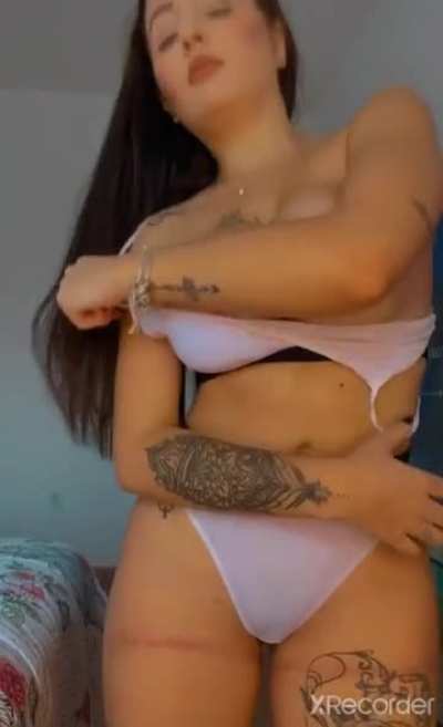 Nayara Macedo onlyfans leak in the comments