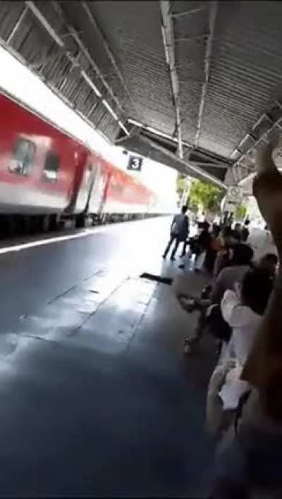 My train people need me