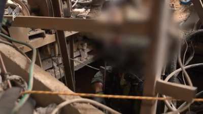 IDF shaldag special forces unit (equavelent to british SAS) entering Hamas tunnel (no sound)