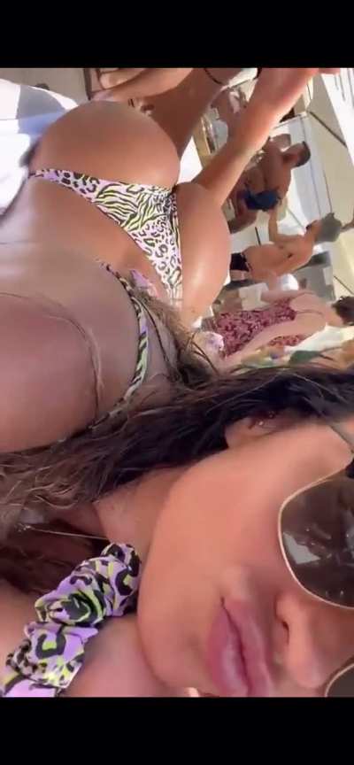 😵‍💫🍑