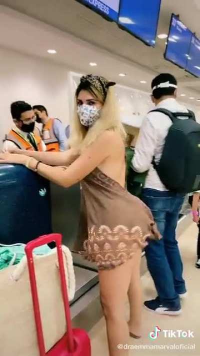 Perreito on the airport🔥