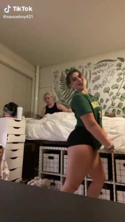 Thighssss
