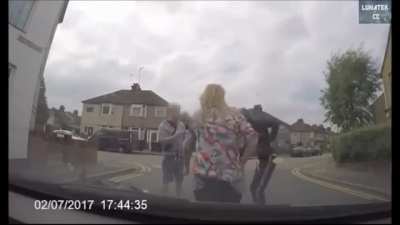 Scammer fakes a car accident