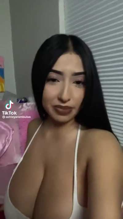 ashleyarambula1 - Video #5689