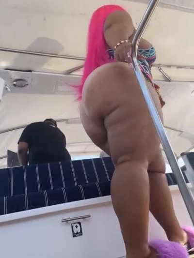 AZZ