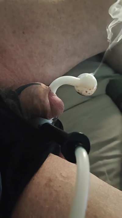 Pipe in my unders