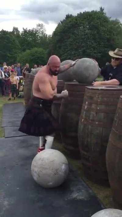 Andrew Cairney from Glasglow, Scotland loading all nine of The Ardblair Stones