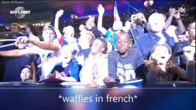 France celebrates Messi's arrival with a song