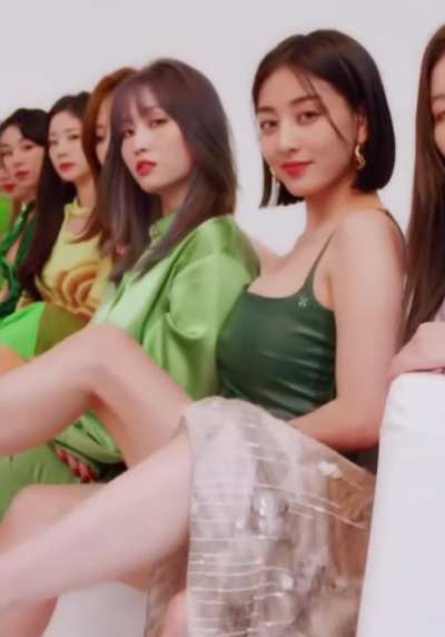TWICE - Happy Jihyo Day!