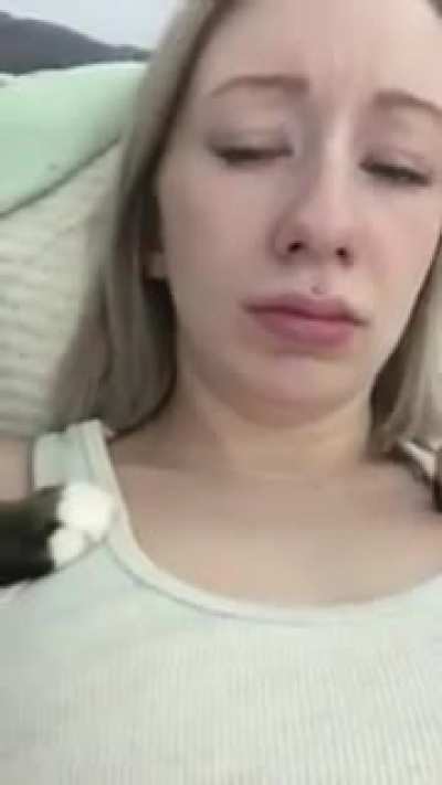 Beyler kızla evdeyiz çok nazlı taktik verin
