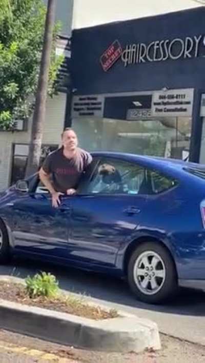 People aren’t too happy Trump supporters are driving around LA
