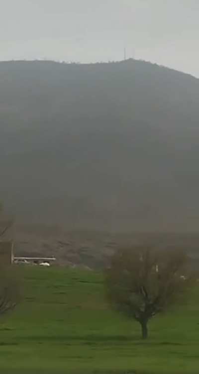 Iranian locals firing potshots at Blackhawk during F-15 pilot rescue