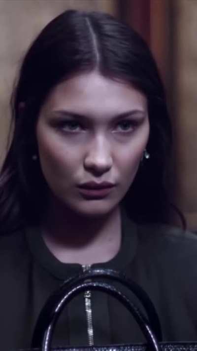 Rosie Hunti<wbr>ngton<wbr>-Whit<wbr>ley and Bella Hadid - Palazzo Empire Bag Versace Vertical Edit