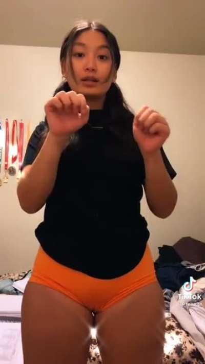 Gentlemen, I present! A naturally thick/thicc Asian tikthot!