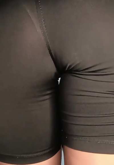 What do you think about this very long fart?<wbr>🔥🔥🔥🤤