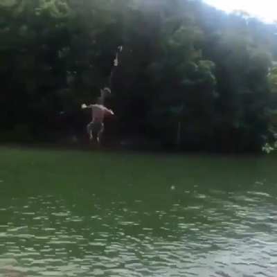 Wrong knot on a swing rope
