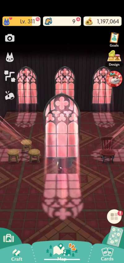 This victorian window won't stop following me