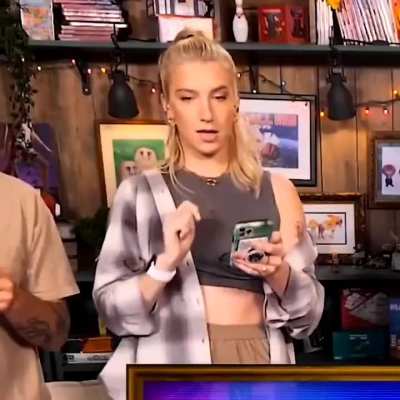 Courtney 
