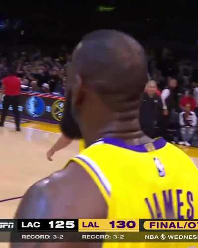 [Highlight] LeBron manages to get Kawhi to show emotion with the post-game dap!
