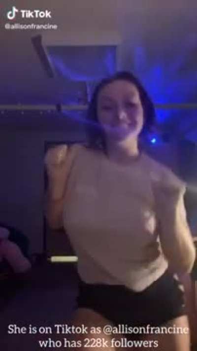 Allison Salvetti BRALESS Tiktok Compilation | @alli<wbr>sonfr<wbr>ancin<wbr>e | HOTTEST TIKTOKERS