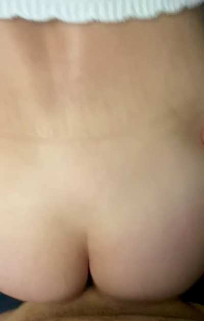 Cum on me or in me in any public restroom you want 😈🤤