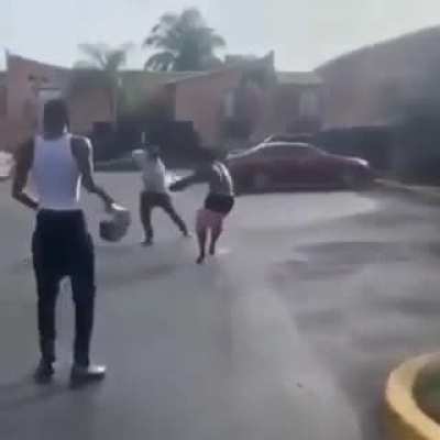 Pop Smoke slipping after splashing water on his friend 😂😂😂