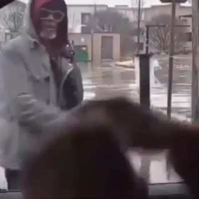 Bruh this shit has me in tears 😂😂😂😂
