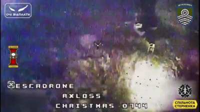 A Ukrainian FPV pilot attacks a Russian 2S1 Gvozdika self-propelled 122-mm howitzer near the city of Donetsk.