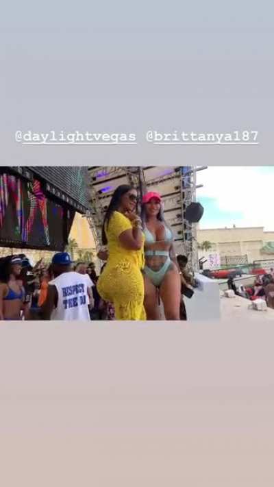 bitches show off