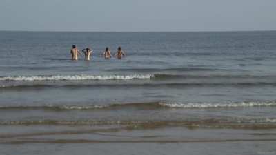 Esther Zimmering, Janina Rudenska, Elisa<wbr>beth-<wbr>Marie Leistikow - Ins Blaue (DE2012) (2/2) - Whales appeared during filming
