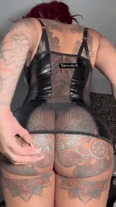 I would worship and praise her ass like a Golden OXEN ⭐️🌟⭐️<wbr>🌟 🐂 sent by GOD ☀️🌞☀️