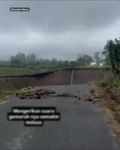 1 February 2026 - Landslide blocked a local road after slope movement - Pondok Balik Central Aceh Indonesia