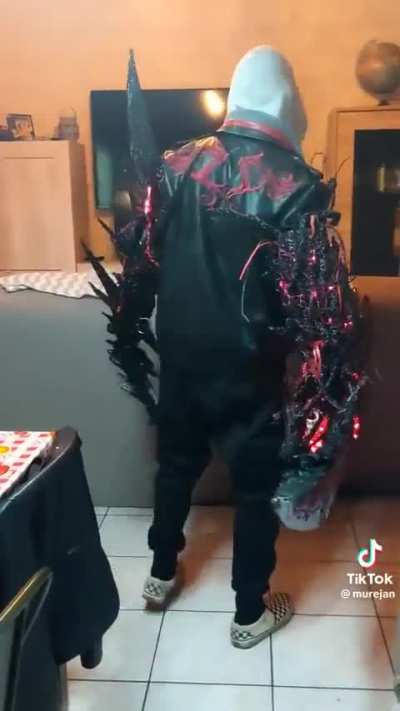 Tudo isso pra perder pra um cosplay da Makima de bikini, foda kkkk