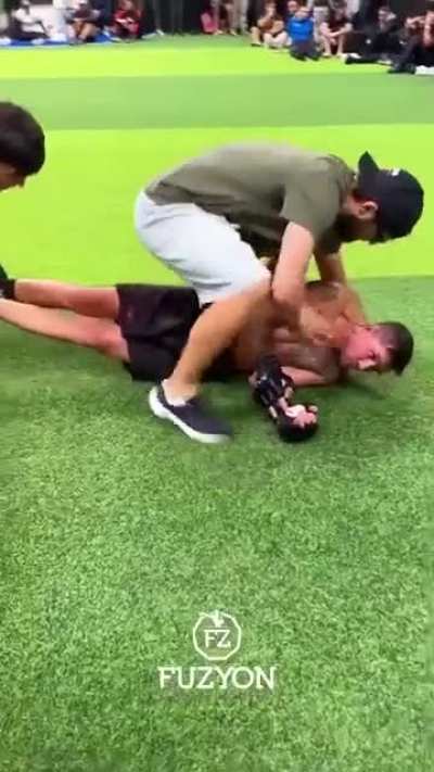 Rate my defense (I'm the guy in the black shorts, currently dreaming about a Caribbean vacation) 💤😴