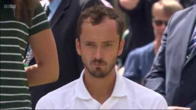 Referee called to court after Medvedev abuses umpire following double bounce call