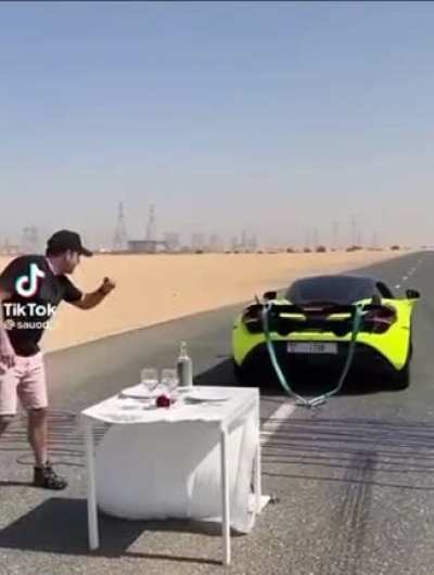 Perfectly executed removal of table cloth
