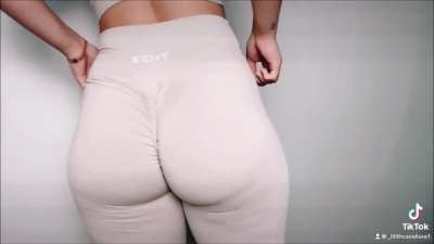 Lilith cavaliere leggings review! (part 1)