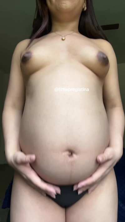 Can you make my preggo belly jump