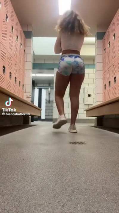 Booty shorts💕
