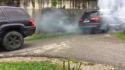 Jeep Grand Cherokee WJ vs Audi SQ7