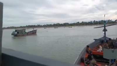 Myanmar Army/Navy landing operation somewhere in Northern Rakhine. 