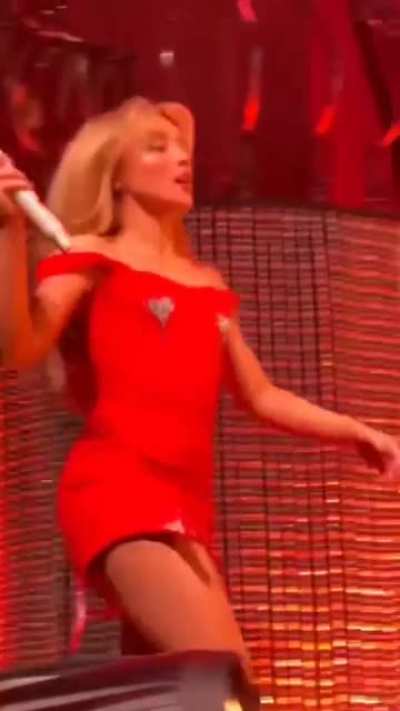 Sabrina Carpenter will never stop playing with our dicks 