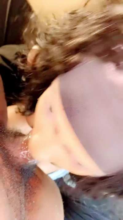 Spitty deepthroat