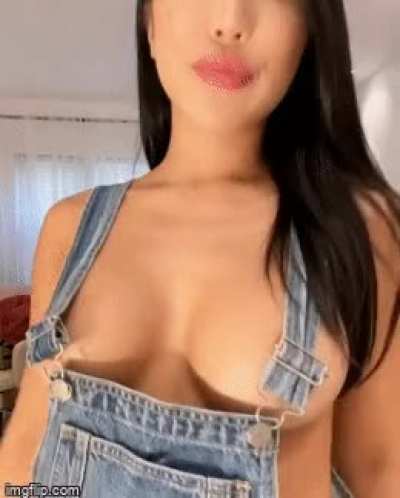 [Kik/Reddit] I will catfish, Joi, roleplay & milk your cock as your favourite celebs or whoever you have in mind until you cum for me, for cheap! Dm me on [reddit] if you’re a serious customer! 💦💦💦
