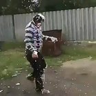 В связи с видео, назрел вопрос, что можно использовать в качестве небольшого разгерметизируещего устройства для баллона, дабы допустим швы