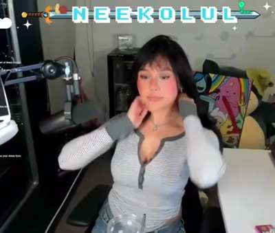Fuck she’s hot