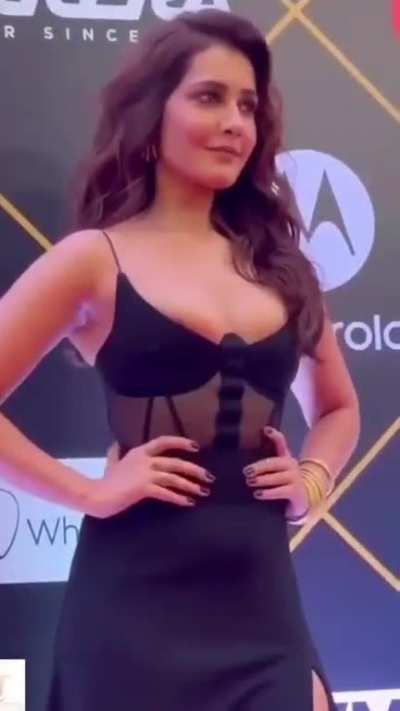Rashi Khanna 